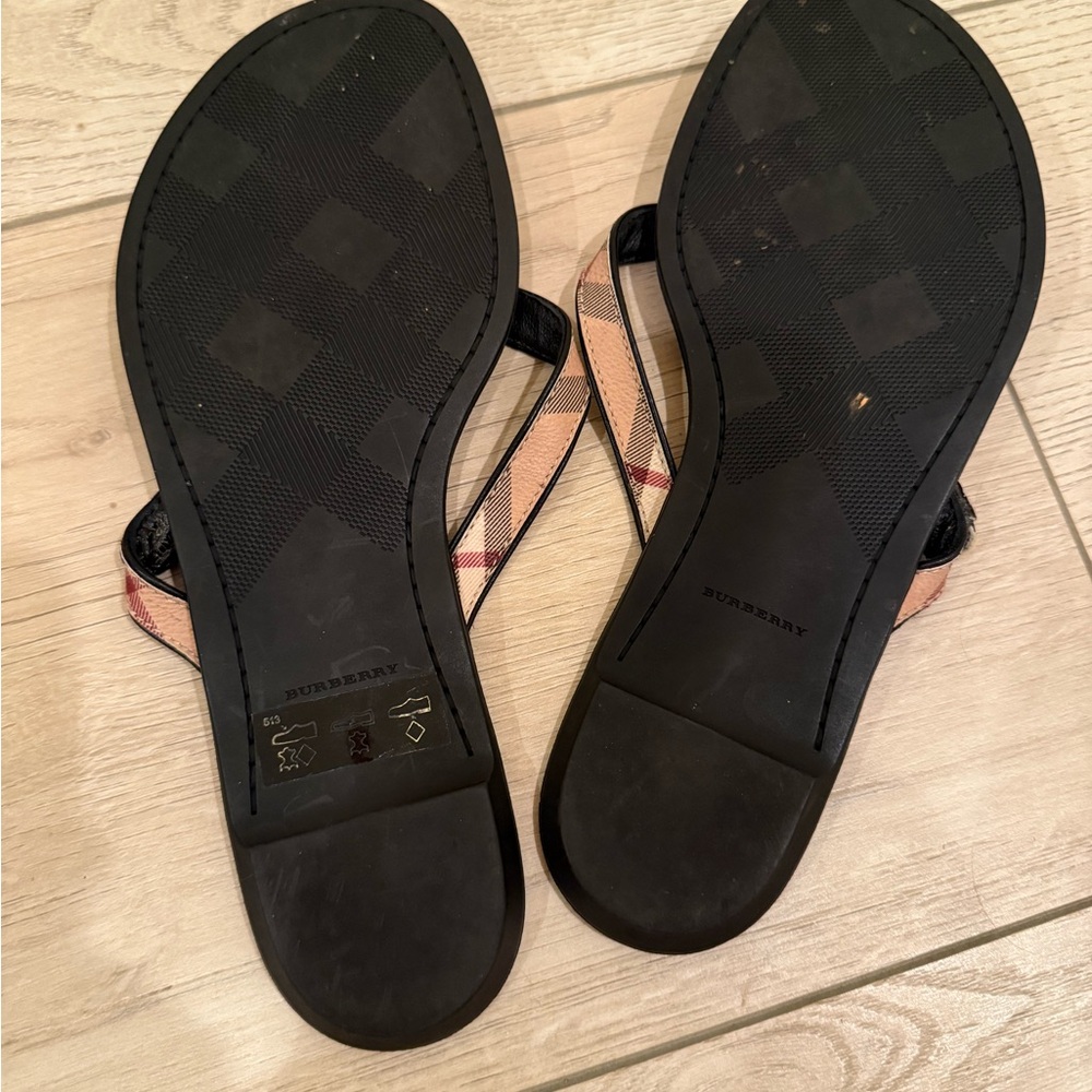 Burberry Black and Plaid Women's Sandals - Picture 8 of 8